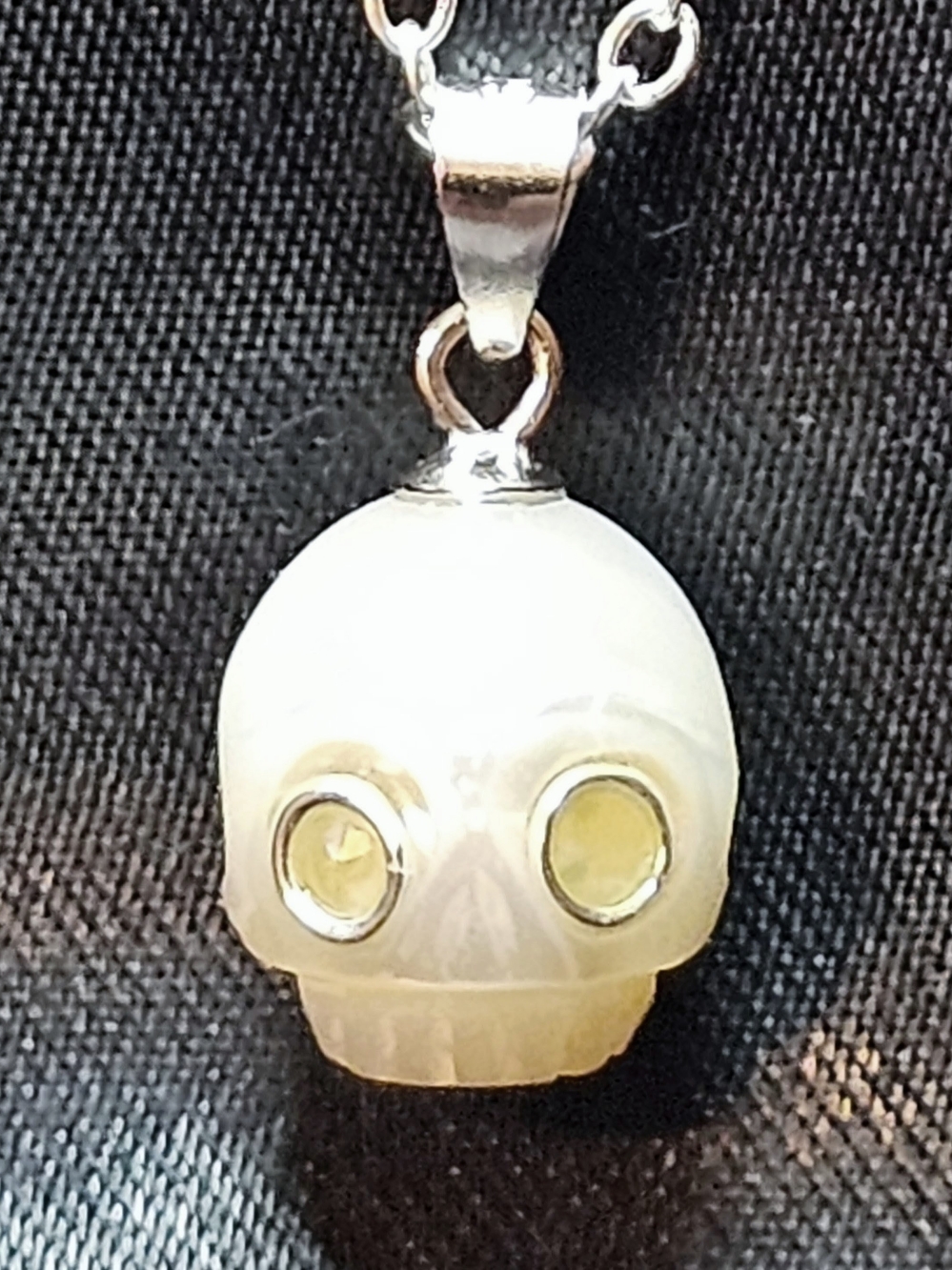 10mm Carved Freshwater Pearl Skull Memento Mori Pendant & Sterling Silver Chain
